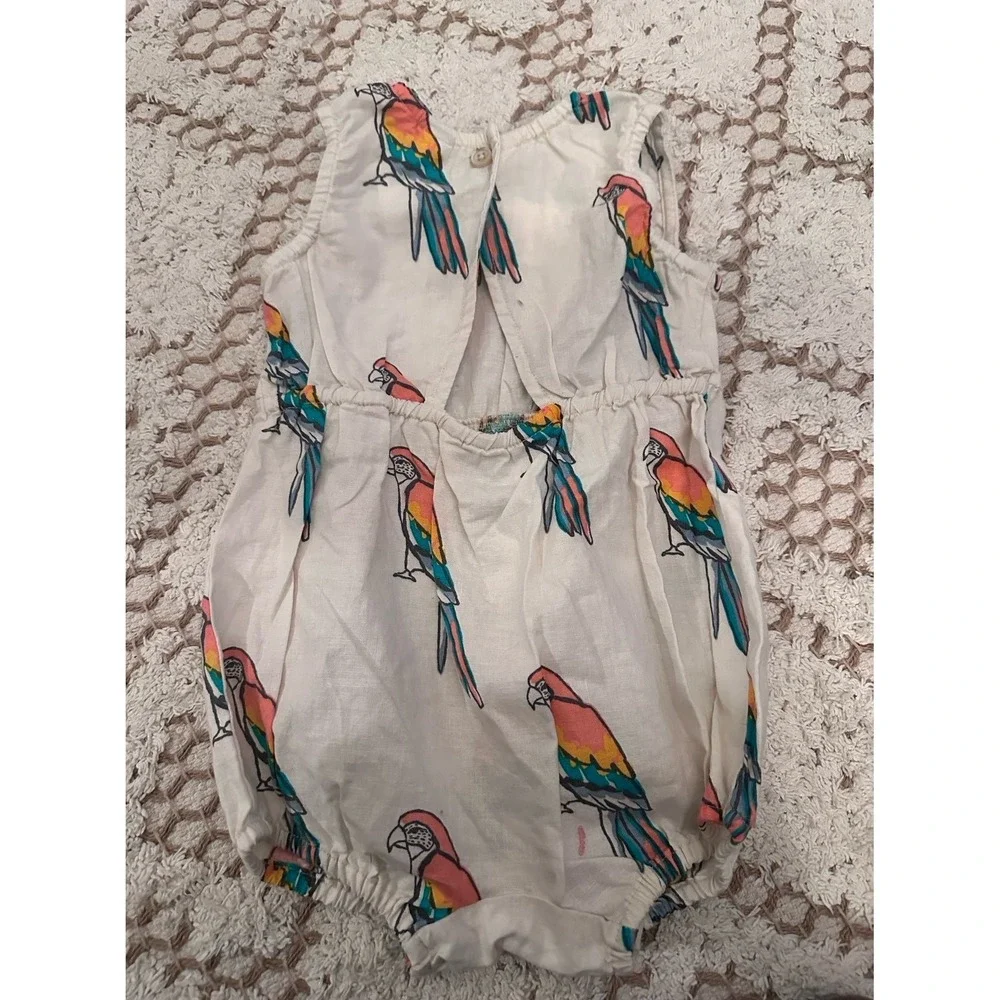 Tea collection parrot romper‎ safari peekaboo back 12-18 macaw march beige